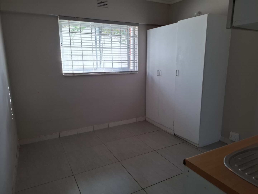 To Let 0 Bedroom Property for Rent in Green Point Western Cape